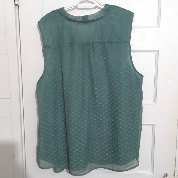 Doe & Rae Sleeveless Tie Neck Top Green - Picture 4 of 7